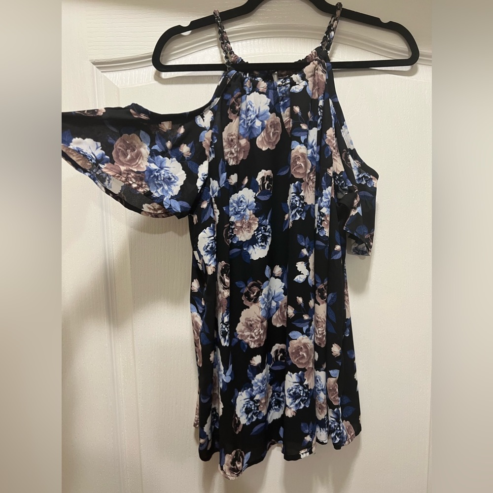 Torrid cold shoulder top